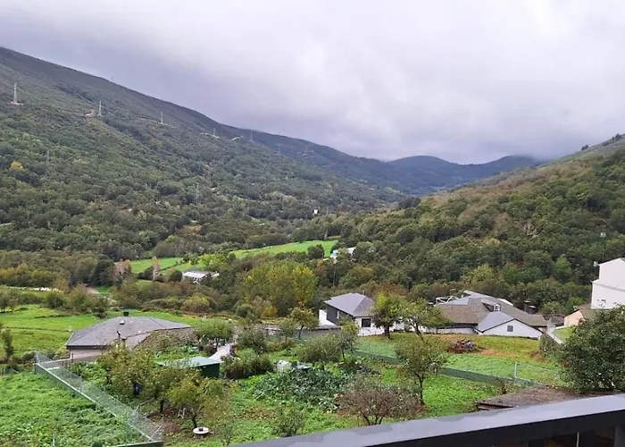 ゲストハウス Rio Cenza Villarino de Conso